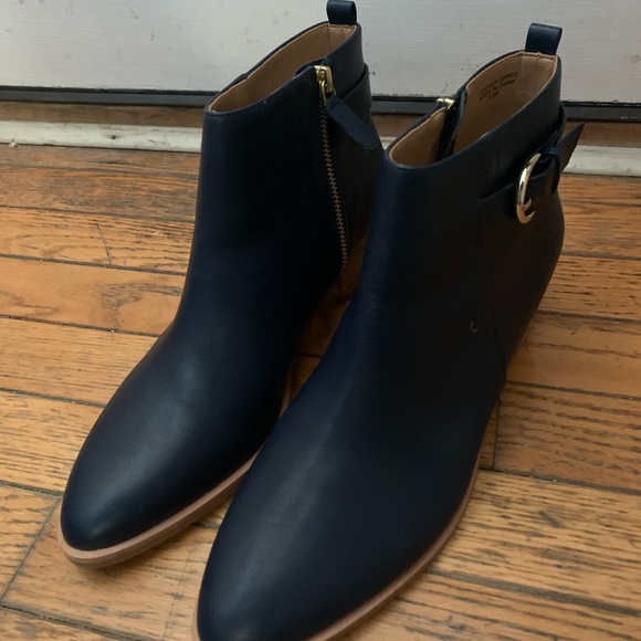 New Talbots SZ 9.5 Indigo Navy Blue Leather Booties Ankle Boots - Picture 6 of 13